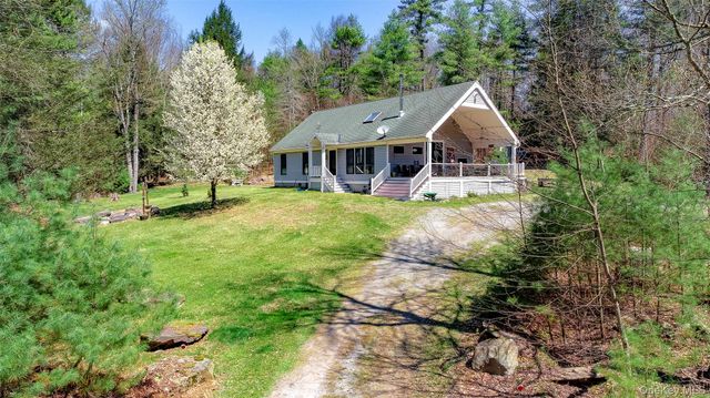 465 Schalck Road, Narrowsburg, NY 12764