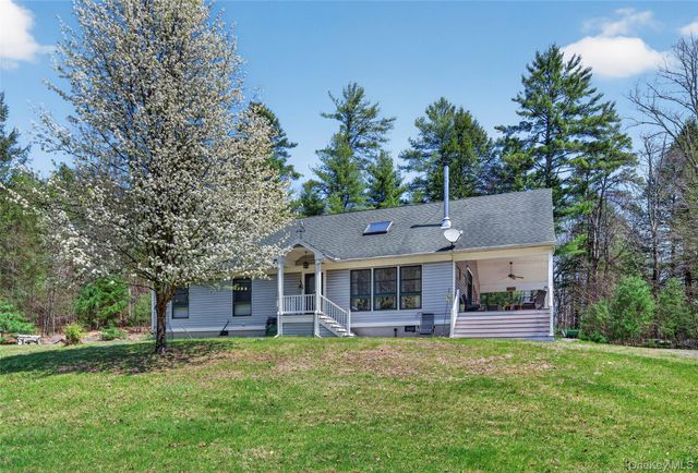 465 Schalck Road, Narrowsburg, NY 12764