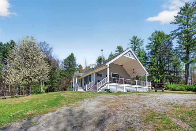 465 Schalck Road, Narrowsburg, NY 12764