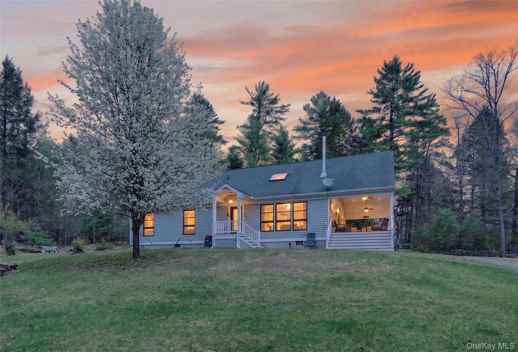 465 Schalck Road, Narrowsburg, NY 12764