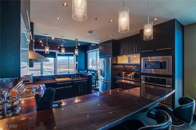 4525 Dean Martin Drive 2000, Las Vegas, NV 89103