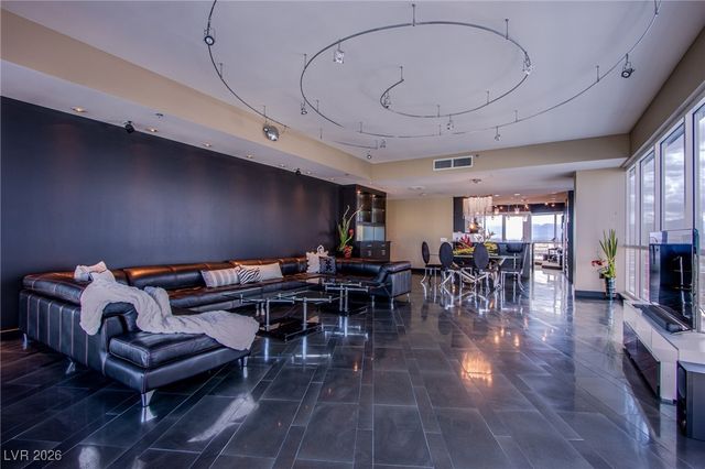 4525 Dean Martin Drive 2000, Las Vegas, NV 89103