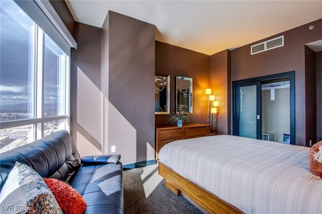 4525 Dean Martin Drive 2000, Las Vegas, NV 89103