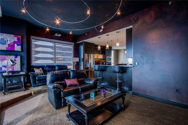 4525 Dean Martin Drive 2000, Las Vegas, NV 89103