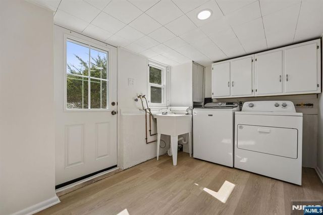 71 Ridge Road, Cedar Grove, NJ 07009