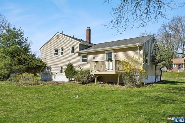71 Ridge Road, Cedar Grove, NJ 07009