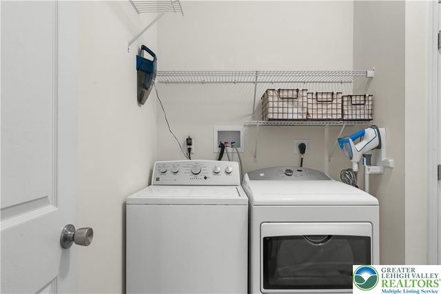 9701 Viceroy Lane, Upper Macungie Twp, PA 18031