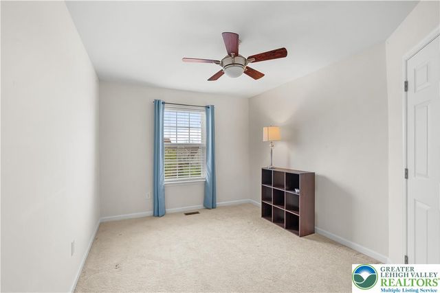9701 Viceroy Lane, Upper Macungie Twp, PA 18031