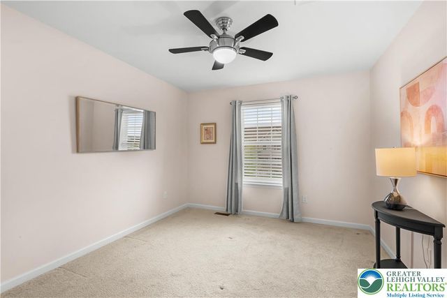 9701 Viceroy Lane, Upper Macungie Twp, PA 18031