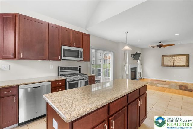 9701 Viceroy Lane, Upper Macungie Twp, PA 18031