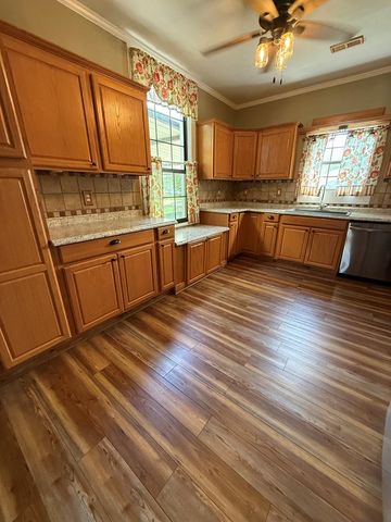 227 South Broad St, Newville, AL 36345