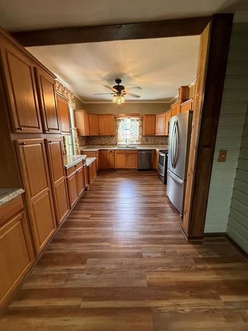 227 South Broad St, Newville, AL 36345