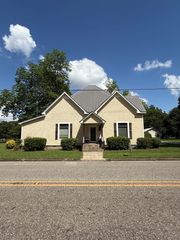 227 South Broad St, Newville, AL 36345
