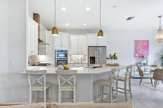 5515 TITLE ROW DRIVE, Bradenton, FL 34210