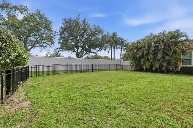 5515 TITLE ROW DRIVE, Bradenton, FL 34210