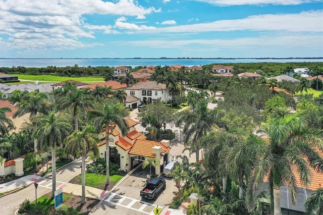 5515 TITLE ROW DRIVE, Bradenton, FL 34210