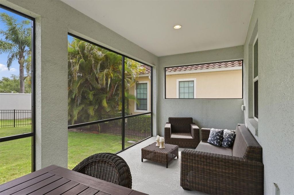 Image 31 of property listing at 5515 TITLE ROW DRIVE, Bradenton, FL 34210