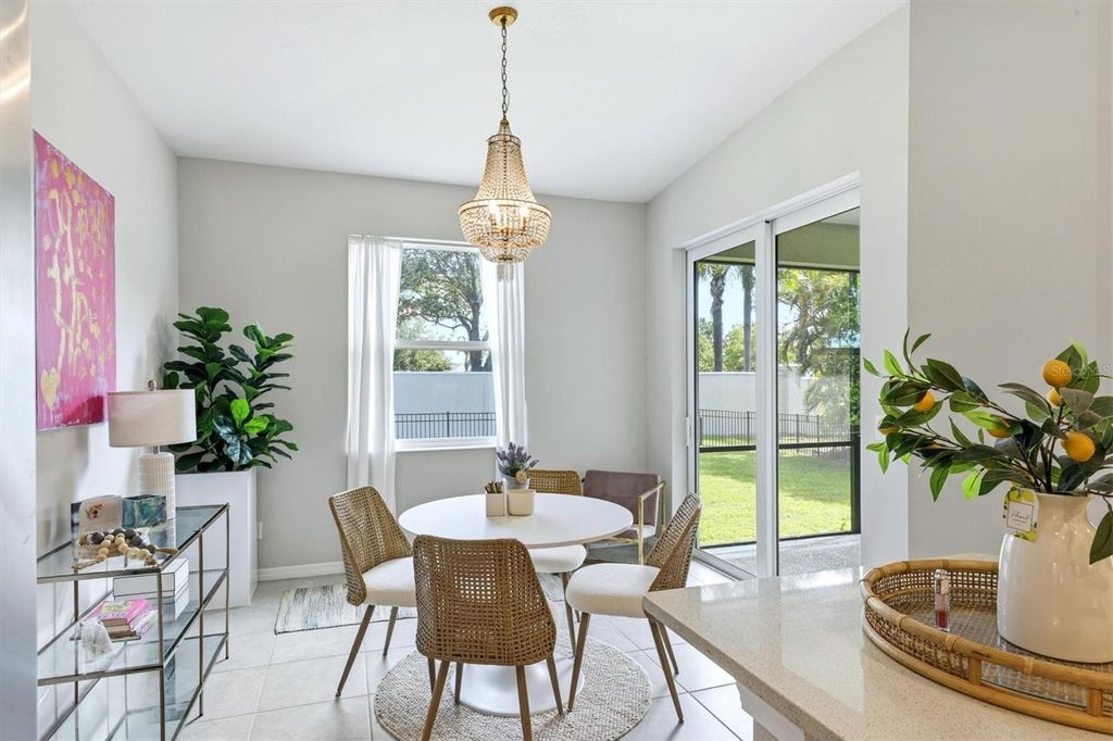 Image 9 of property listing at 5515 TITLE ROW DRIVE, Bradenton, FL 34210