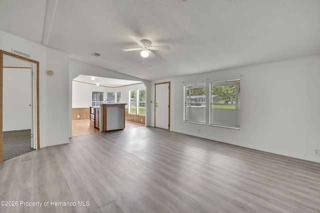 8353 W Kimberly Court, Homosassa, FL 34448