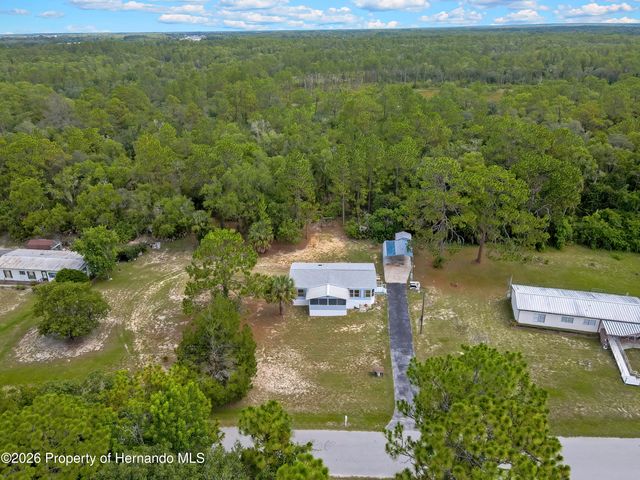 8353 W Kimberly Court, Homosassa, FL 34448