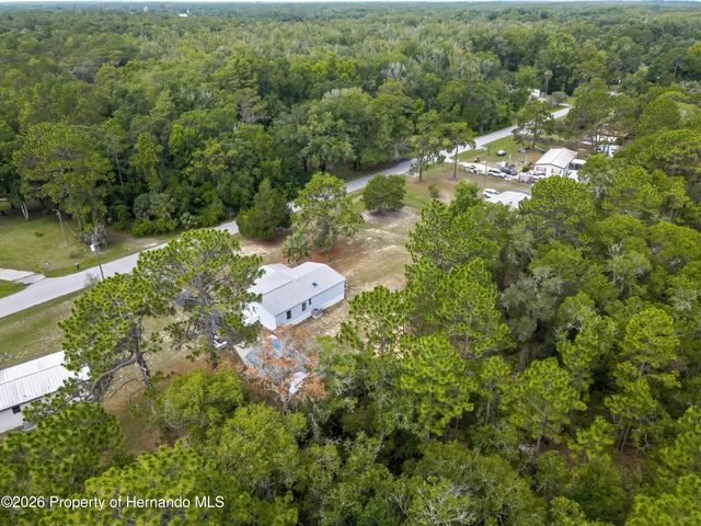 8353 W Kimberly Court, Homosassa, FL 34448