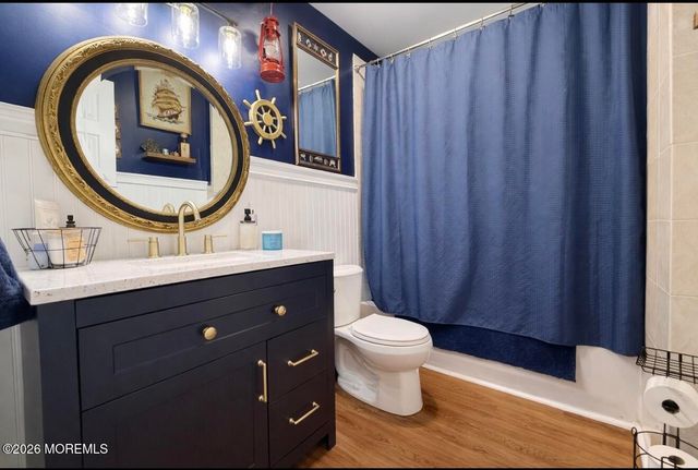 15 Commodore Court, Barnegat, NJ 08005