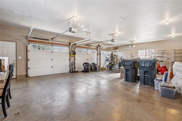 4362 Cloverdale Road NE, Cedar Rapids, IA 52411