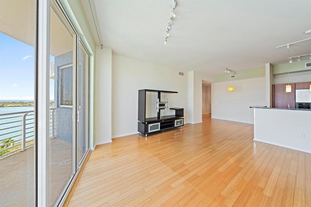 1551 N Flagler Drive Ph L7, West Palm Beach, FL 33401