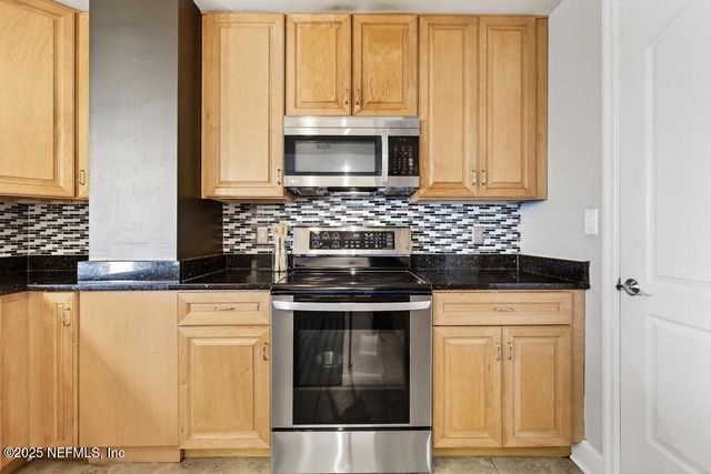 525 3RD Street N, 413, Jacksonville Beach, FL 32250