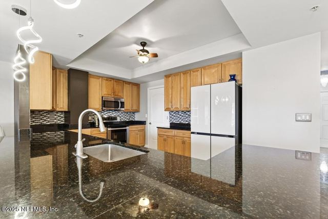 525 3RD Street N, 413, Jacksonville Beach, FL 32250