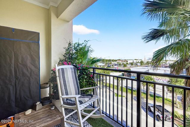 525 3RD Street N, 413, Jacksonville Beach, FL 32250