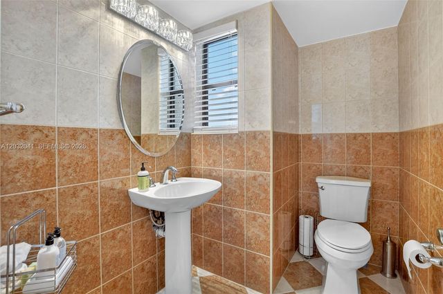 5901 Camino Del Sol 207, Boca Raton, FL 33433