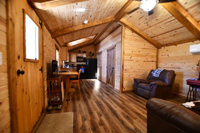 3189 KY-399, Beattyville, KY 41311