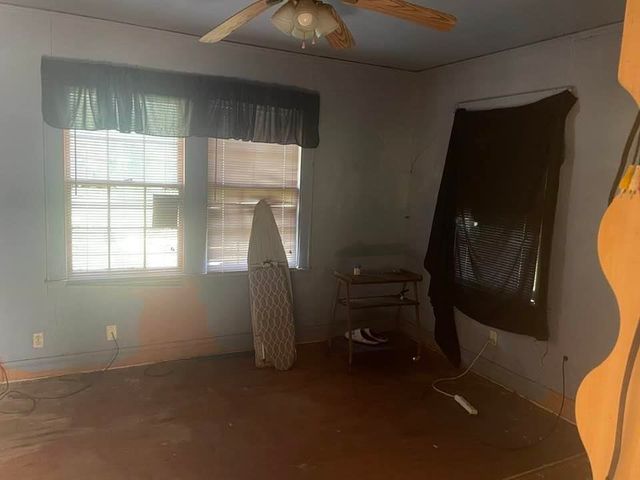 8984 N CR 165, Overton, TX 75684