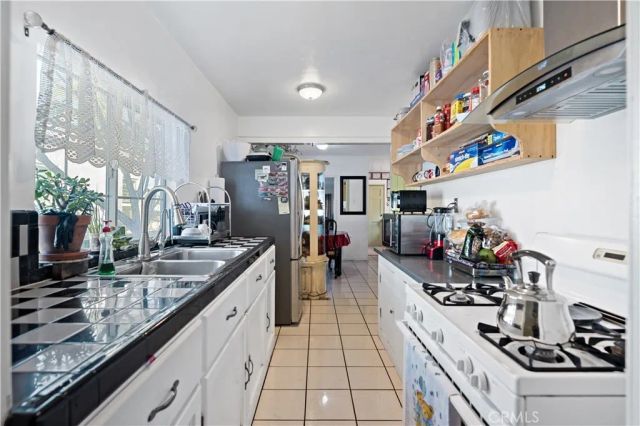 11954 168th Street, Artesia, CA 90701