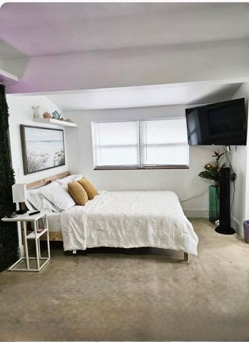 4540 SW 28th Terrace, Dania Beach, FL 33312