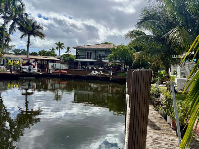 4540 SW 28th Terrace, Dania Beach, FL 33312