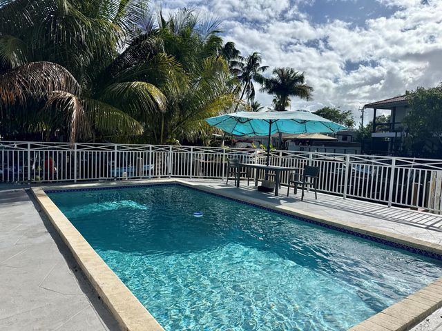 4540 SW 28th Terrace, Dania Beach, FL 33312