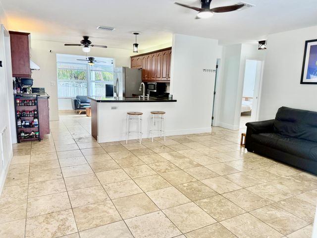 4540 SW 28th Terrace, Dania Beach, FL 33312