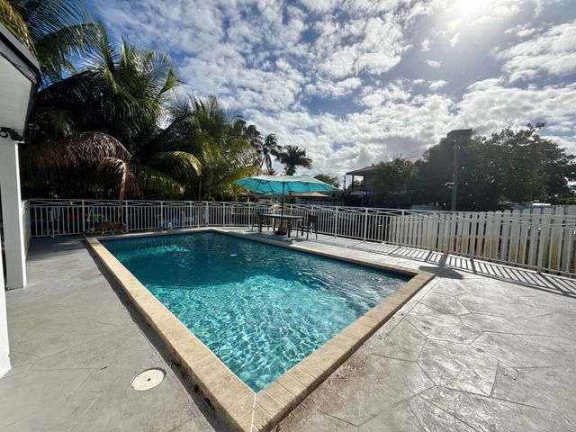 4540 SW 28th Terrace, Dania Beach, FL 33312