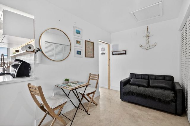 4540 SW 28th Terrace, Dania Beach, FL 33312