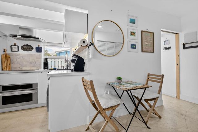 4540 SW 28th Terrace, Dania Beach, FL 33312