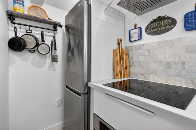 4540 SW 28th Terrace, Dania Beach, FL 33312