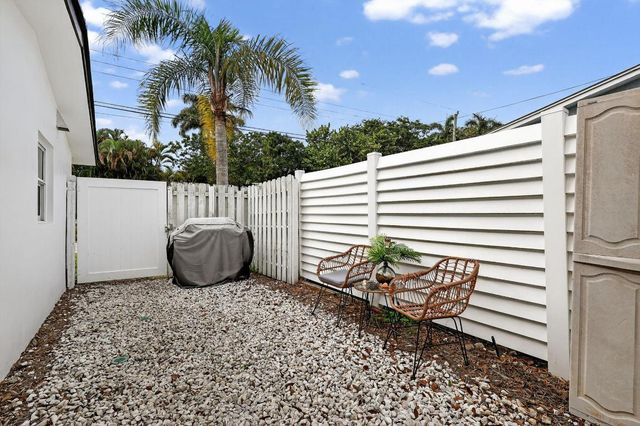 4540 SW 28th Terrace, Dania Beach, FL 33312