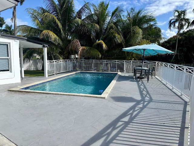 4540 SW 28th Terrace, Dania Beach, FL 33312