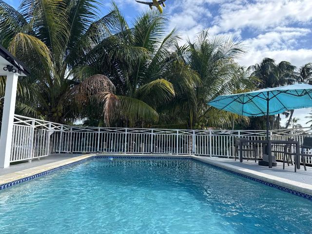 4540 SW 28th Terrace, Dania Beach, FL 33312