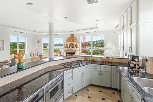 20202 Barnett Glenn RD, Spicewood, TX 78669