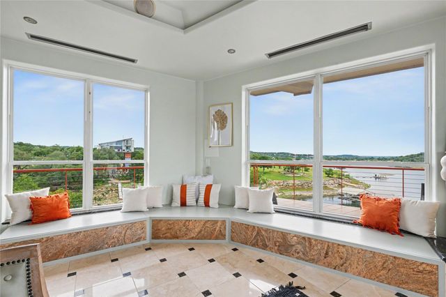 20202 Barnett Glenn RD, Spicewood, TX 78669