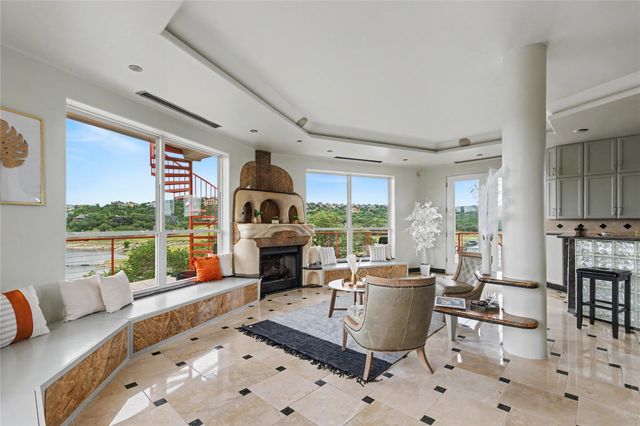 20202 Barnett Glenn RD, Spicewood, TX 78669