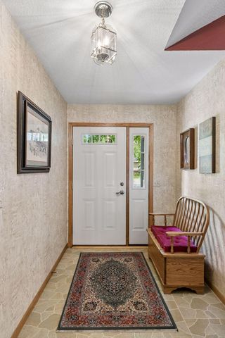 18025 33rd Avenue N, Plymouth, MN 55447